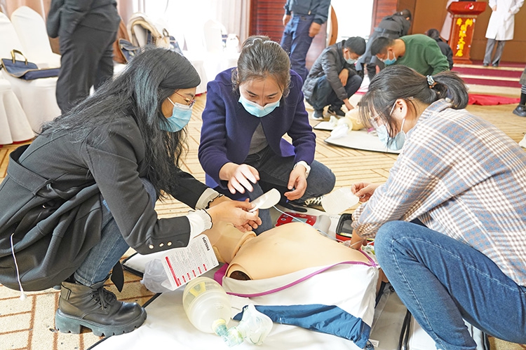 中医急求培训学员的实训